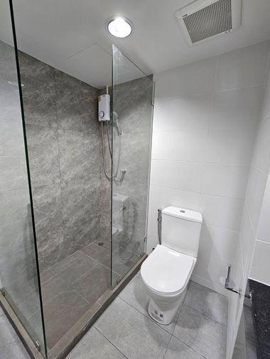 รูป สตูดิโอ | 1 ห้องน้ำ | BTS Sala Daeng | 33 ตร.ม. | 18,000 บาท/เดือน | ชั้น 4 — Silom Complex กรุงเทพฯ - รูปที่ 3/10