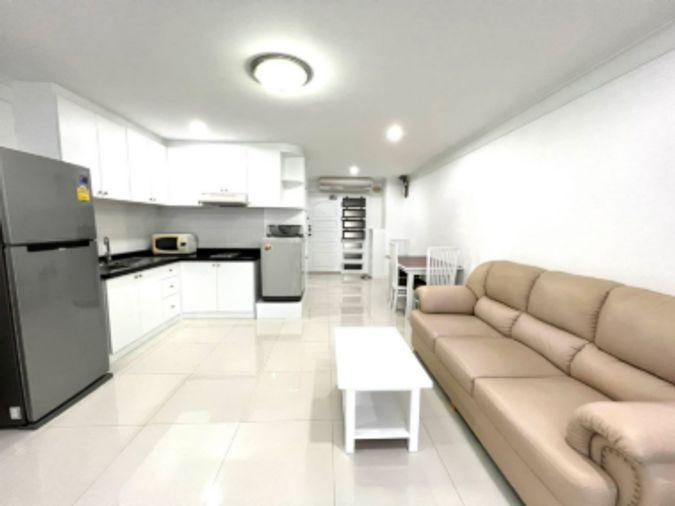 รูป 1 ห้องนอน | 1 ห้องน้ำ | BTS Phrom Phong | 50 ตร.ม. | 22,000 บาท/เดือน | ชั้น 22 — Supalai Place Sukhumvit 39 Train กรุงเทพฯ - รูปที่ 2/7