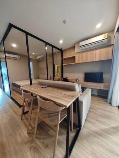 รูป 1 ห้องนอน | 1 ห้องน้ำ | BTS Surasak | 30 ตร.ม. | 16,000 บาท/เดือน | ชั้น 2 — Blossom Condo @ Sathorn-Charoenrat กรุงเทพฯ - รูปที่ 2/5
