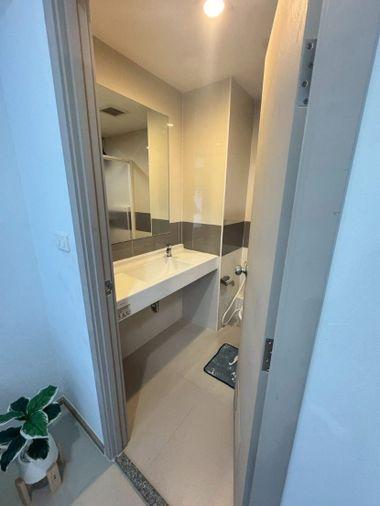 รูป 1 ห้องนอน | 1 ห้องน้ำ | BTS Sai Luat | 32 ตร.ม. | 8,000 บาท/เดือน | ชั้น 21 — Rich Park กรุงเทพฯ - รูปที่ 4/10