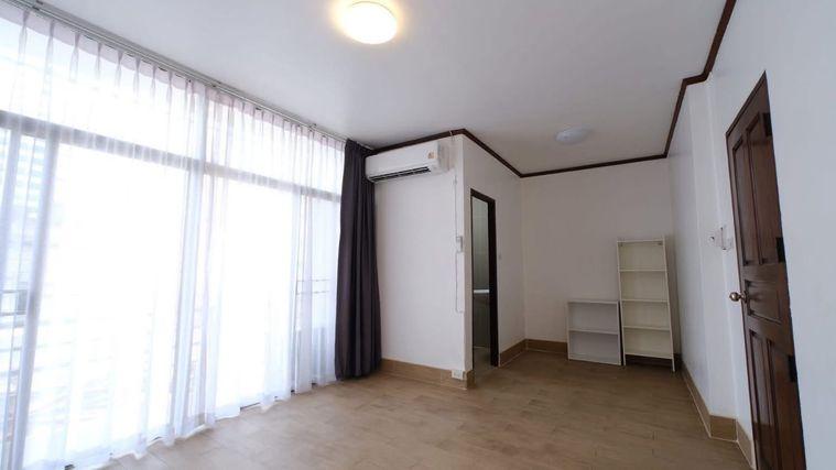 รูป 3 ห้องนอน | 3 ห้องน้ำ | BTS Phra Khanong | 250 ตร.ม. | 70,000 บาท/เดือน | ชั้น 1 — Sukhumvit 93 กรุงเทพฯ - รูปที่ 9/10