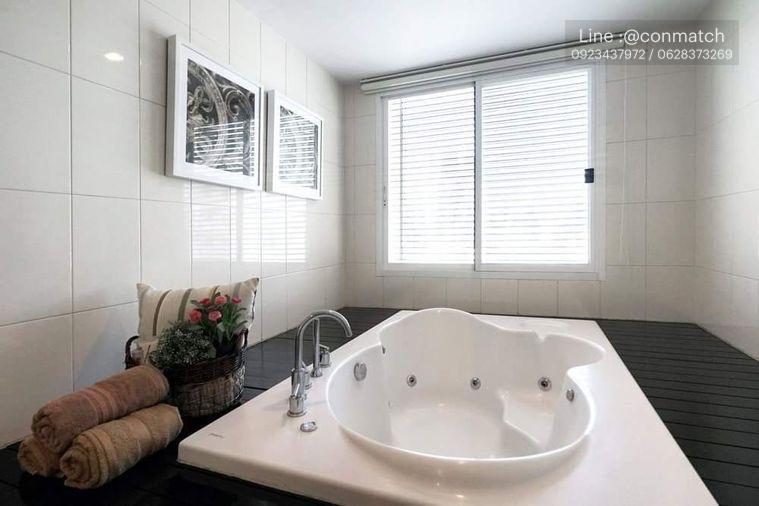 picture 3Bed | 3Bath | BTS Asok | 157sqm | THB 79,000/mo | Fl.26 — Centrio Condominium Bangkok - 8/10