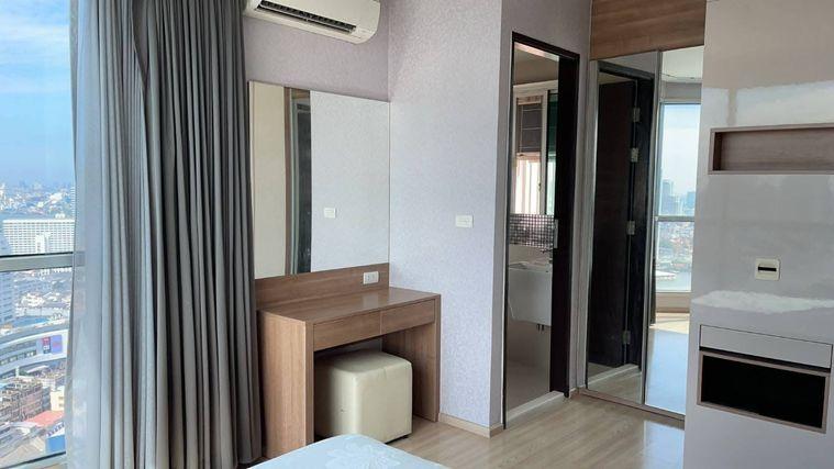 รูป 1 ห้องนอน | 1 ห้องน้ำ | BTS Saphan Taksin | 39 ตร.ม. | 20,000 บาท/เดือน | ชั้น 30 — Rhythm Sathorn กรุงเทพฯ - รูปที่ 2/4