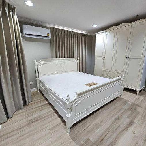 รูป สตูดิโอ | 1 ห้องน้ำ | BTS Sala Daeng | 33 ตร.ม. | 18,000 บาท/เดือน | ชั้น 4 — Silom Complex กรุงเทพฯ - รูปที่ 9/10