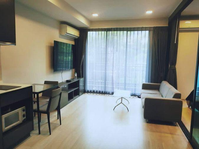 รูป 1 ห้องนอน | 1 ห้องน้ำ | BTS Phloen Chit | 41 ตร.ม. | 24,000 บาท/เดือน | ชั้น 2 — Venio Sukhumvit 10 กรุงเทพฯ - รูปที่ 1/4