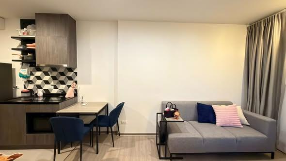 picture 1Bed | 1Bath | BTS Thong Lo | 33sqm | THB 18,000/mo | Fl.19 — The Base Phetchaburi-Thonglor Bangkok - 2/2