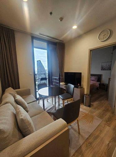 รูป 2 ห้องนอน | 1 ห้องน้ำ | BTS Thong Lo | 42 ตร.ม. | 30,000 บาท/เดือน | ชั้น 35 — Oka Haus Sukhumvit 36 กรุงเทพฯ - รูปที่ 4/10