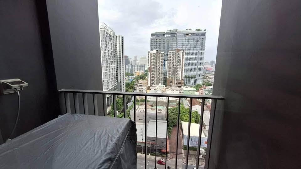 picture 1Bed | 1Bath | MRT Phetchaburi | 25sqm | THB 19,000/mo | Fl.18 — Life Asoke-RAMA9 Bangkok - 9/10