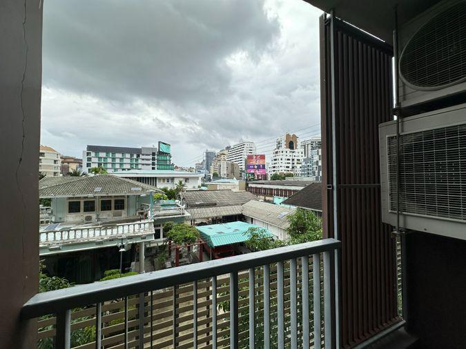 รูป 1 ห้องนอน | 1 ห้องน้ำ | BTS Nana | 33 ตร.ม. | 20,000 บาท/เดือน | ชั้น 3 — Focus Ploenchit กรุงเทพฯ - รูปที่ 8/8