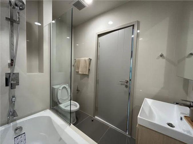 รูป 1 ห้องนอน | 1 ห้องน้ำ | BTS Phra Khanong | 35 ตร.ม. | 20,000 บาท/เดือน | ชั้น 38 — Oka Haus กรุงเทพฯ - รูปที่ 5/5