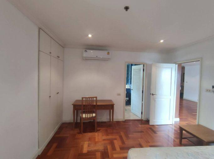 picture 2Bed | 2Bath | BTS Nana | 108sqm | THB 33,000/mo | Fl.7 — Liberty Park 2 Bangkok - 8/9