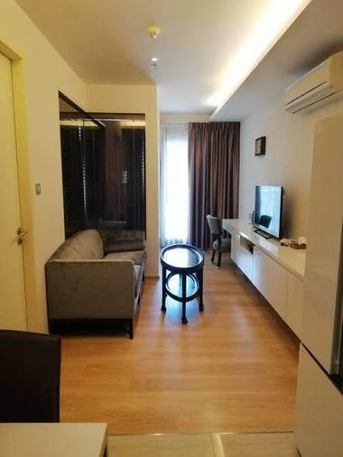รูป 1 ห้องนอน | 1 ห้องน้ำ | BTS Phrom Phong | 43 ตร.ม. | 28,000 บาท/เดือน | ชั้น 9 — H Sukhumvit 43 กรุงเทพฯ - รูปที่ 1/5