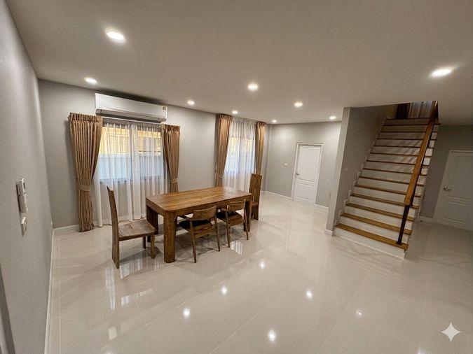 รูป 🏡#MT2609_053 🏡💥ด่วน💥ว่างชัวร์ รีบคลิก ก่อนหลุดมือ‼️ 𝗙𝗼𝗿 𝗥𝗲𝗻𝘁 8️⃣5️⃣k.🔥 ใกล้รถไฟฟ้าสายสีแดง  โครงการ เซนโทร วิภาวดี  - รูปที่ 4/26