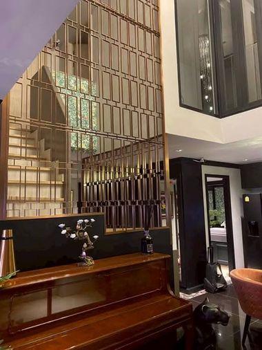 รูป 3 ห้องนอน | 4 ห้องน้ำ | BTS Chit Lom | 182 ตร.ม. | 180,000 บาท/เดือน | ชั้น 1 — Na Vara Residence กรุงเทพฯ - รูปที่ 2/5