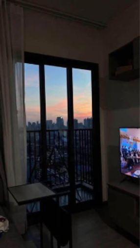 picture 1Bed | 1Bath | BTS Thong Lo | 33sqm | THB 20,000/mo | Fl.19 — The Base Phetchaburi-Thonglor Bangkok - 3/5