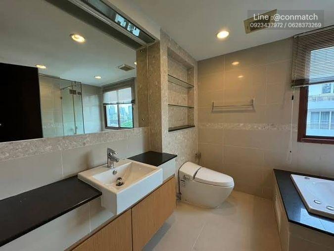 picture 3Bed | 3Bath | BTS Phloen Chit | 192sqm | THB 120,000/mo | Fl.7 — The Crest Ruamrudee Bangkok - 1/2