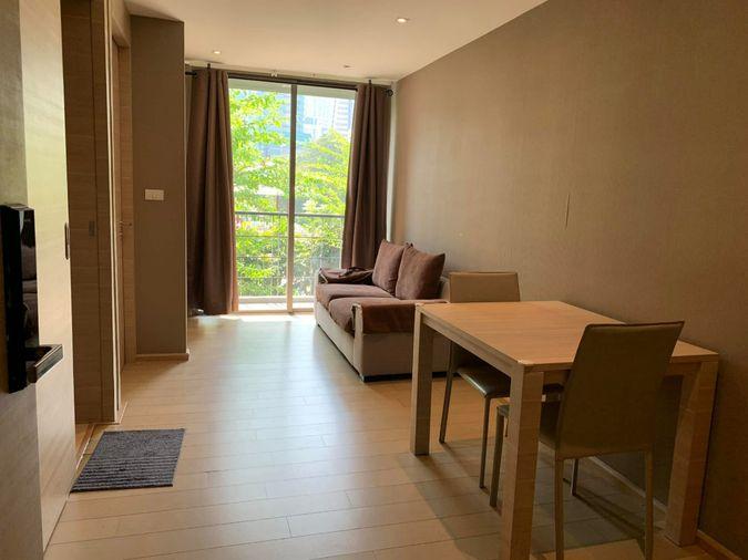 picture 1Bed | 1Bath | BTS Sala Daeng | 33sqm | THB 20,000/mo | Fl.3 — KLASS SILOM Bangkok - 1/1