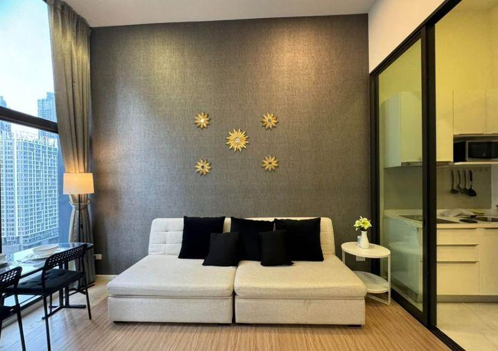 picture 1Bed | 1Bath | MRT Phra Ram 9 | 37sqm | THB 22,000/mo | Fl.16 — Chewathai Residence Asoke Bangkok - 1/10