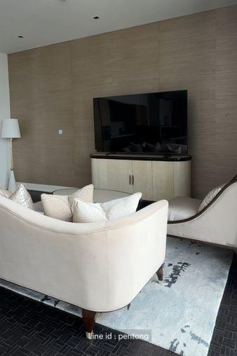 รูป Your Private Ritz-Carlton Residence, 3 Bedrooms, Fully Furnished - รูปที่ 4/9