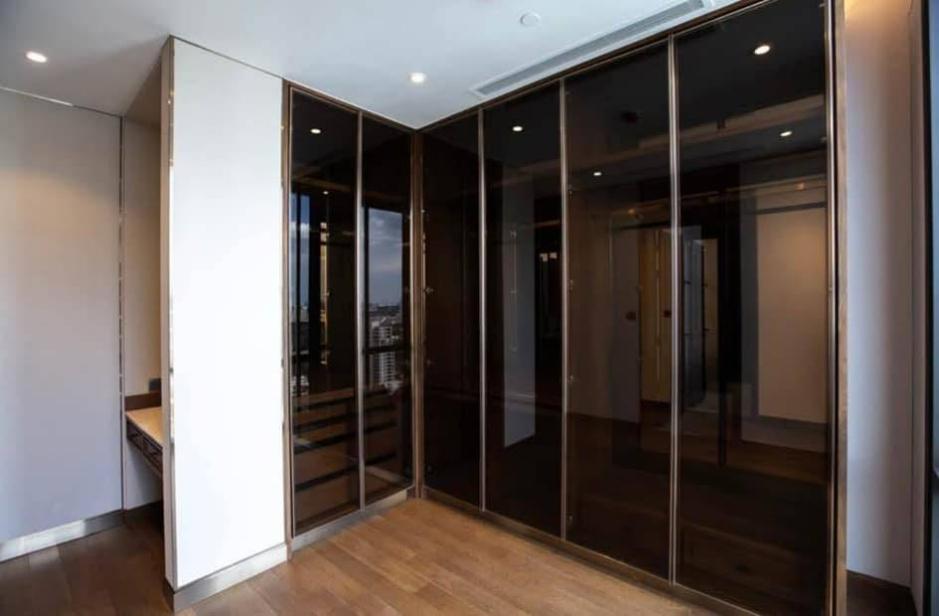 picture 3Bed | 3Bath | BTS Chit Lom | 280sqm | THB 450,000/mo | Fl.25 — Muniq Langsuan Bangkok - 10/10