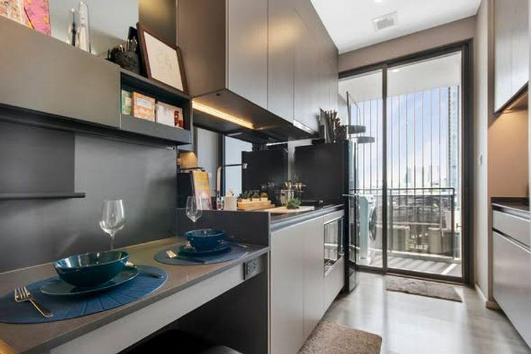picture 1Bed | 1Bath | BTS Phra Khanong | 35sqm | THB 25,000/mo | Fl.7 — Room Co-Working Space Bangkok - 3/5