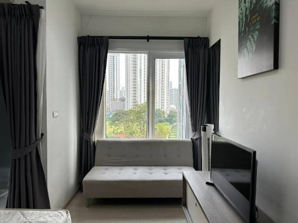 picture 1Bed | 1Bath | MRT Huai Khwang | 25sqm | THB 11,000/mo | Fl.4 — Chapter One Eco Ratchada - Huaikwang Bangkok - 4/10