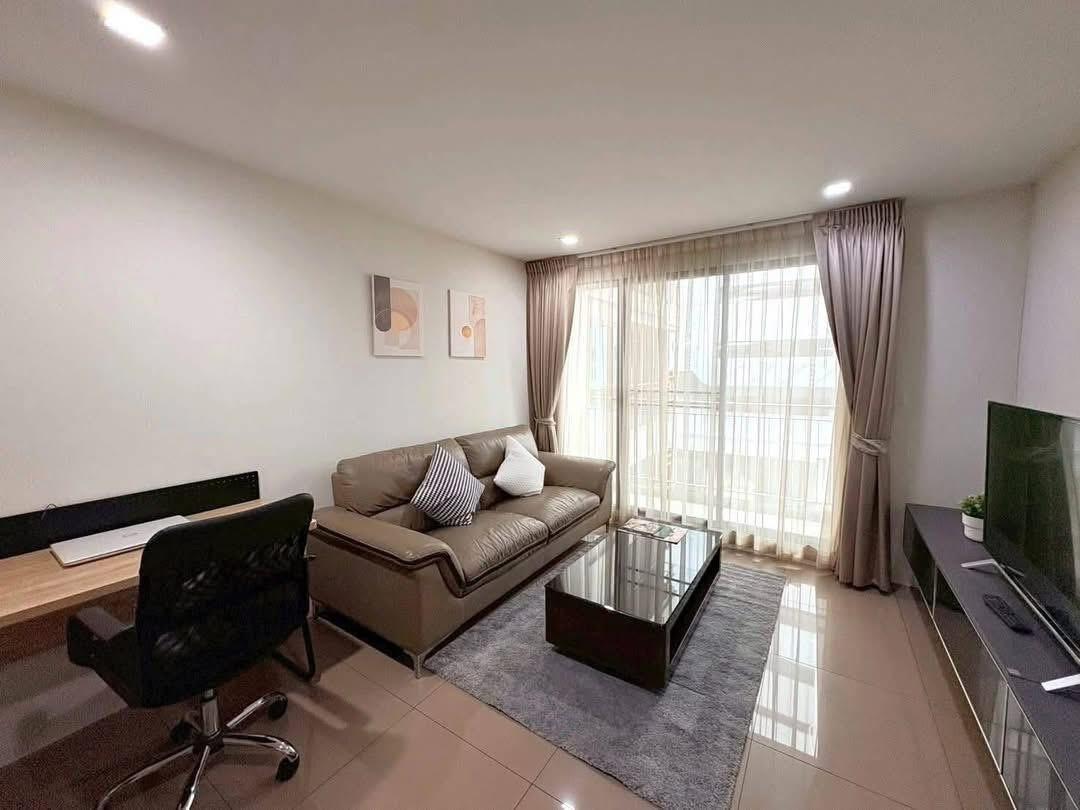 รูป 1 ห้องนอน | 1 ห้องน้ำ | BTS Asok | 50 ตร.ม. | 30,000 บาท/เดือน | ชั้น 4 — Mirage Sukhumvit 27 กรุงเทพฯ - รูปที่ 1/7