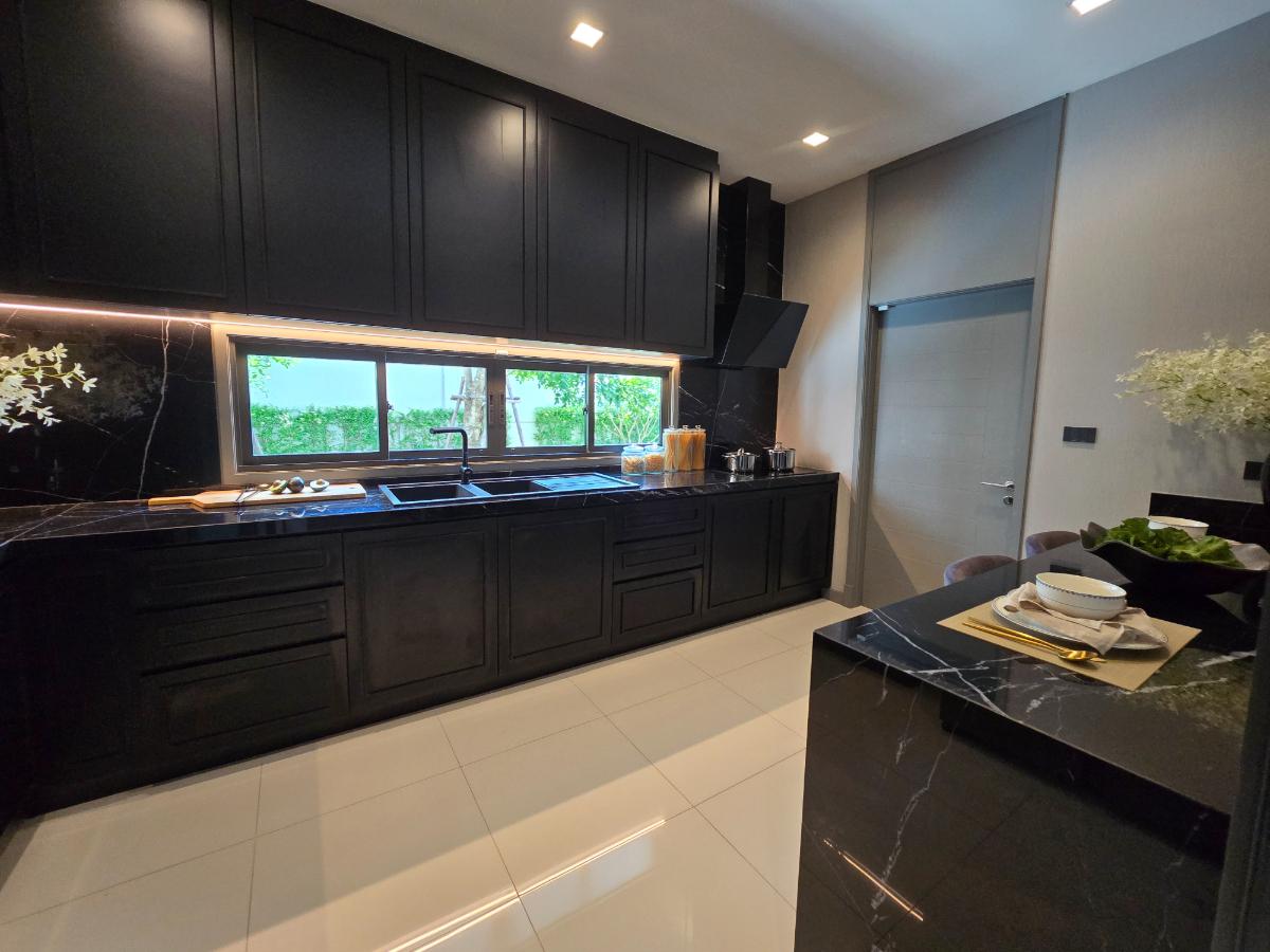 picture [READY TO TRANSFER] Everything You Need, All in One Home — Bangkok Boulevard Signature Westgate | 514 sq.m. | Located on main road - 14/26