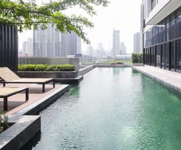 picture 1Bed | 1Bath | MRT Phra Ram 9 | 40sqm | THB 25,000/mo | Fl.10 — Chewathai Residence Asoke Bangkok - 1/8