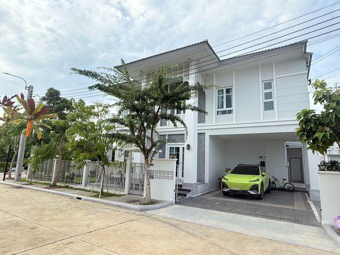 รูป ให้เช่าบ้านเดี่ยว ซื่อตรง พรีเมี่ยม ไอแอม พระราม2-แสมดำ | 4 ห้องนอน 5ห้องน้ำ - รูปที่ 2/32