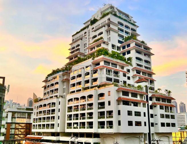 picture ✨  Beautiful Newly Renovated Unit | Spacious room for comfortable living | Easy access to BTS Phrom Phong ✨ - 3/24