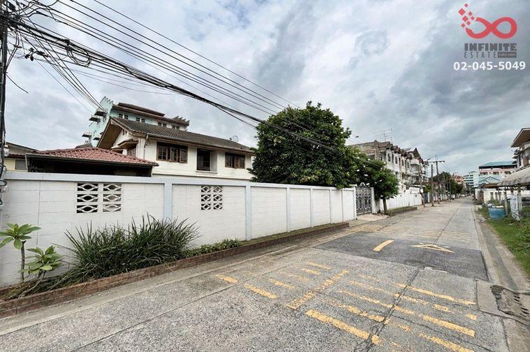 รูป ขายบ้านเดี่ยว 2 ชั้น 102 ตร.ว. ลาดพร้าว 110 แยก 4 ใกล้รถไฟฟ้าและทางด่วน - รูปที่ 1/13