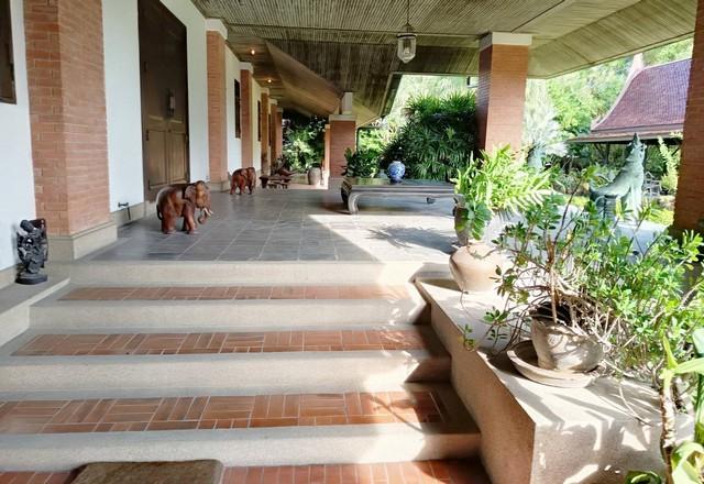 picture Spacious Family Home for Sale in Green Valley Golf Community, Bangna - 3/9