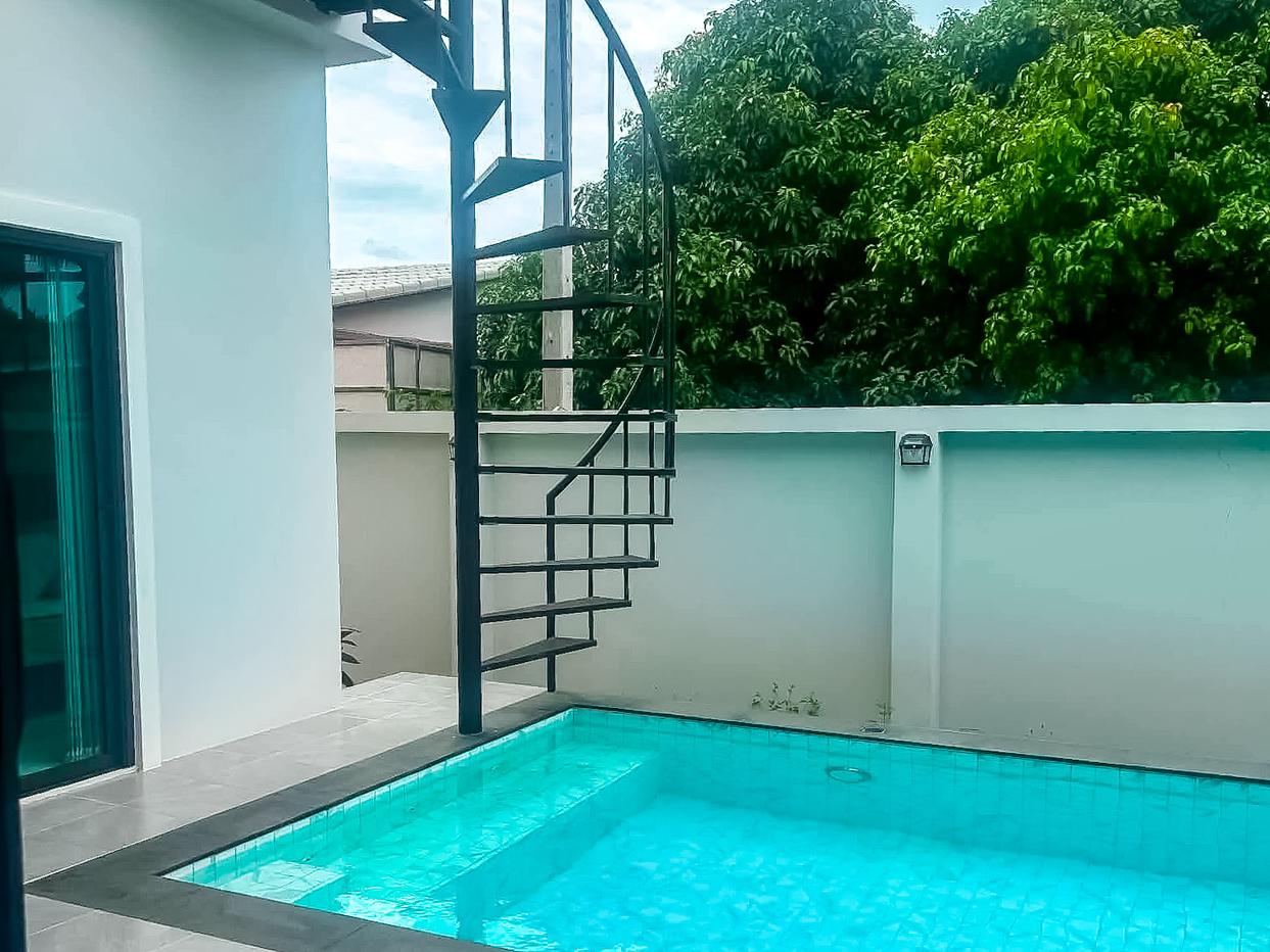 picture Pool Villa for Rent Huai Yai Pattaya 3 Bedrooms Private Pool - 2/12