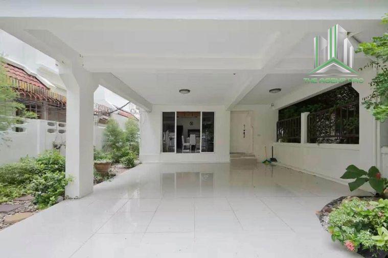 picture 💚💛🧡 HPP0005 5-Bedroom House Near BTS Phrom Phong 📲LINE: @theagentpro 🩷💜💙 - 11/20