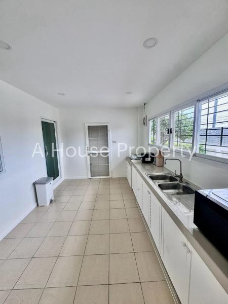 picture Two-story detached house for rent in Sriracha Land & House 3 project. Beautiful house, move in Ready - 9/18