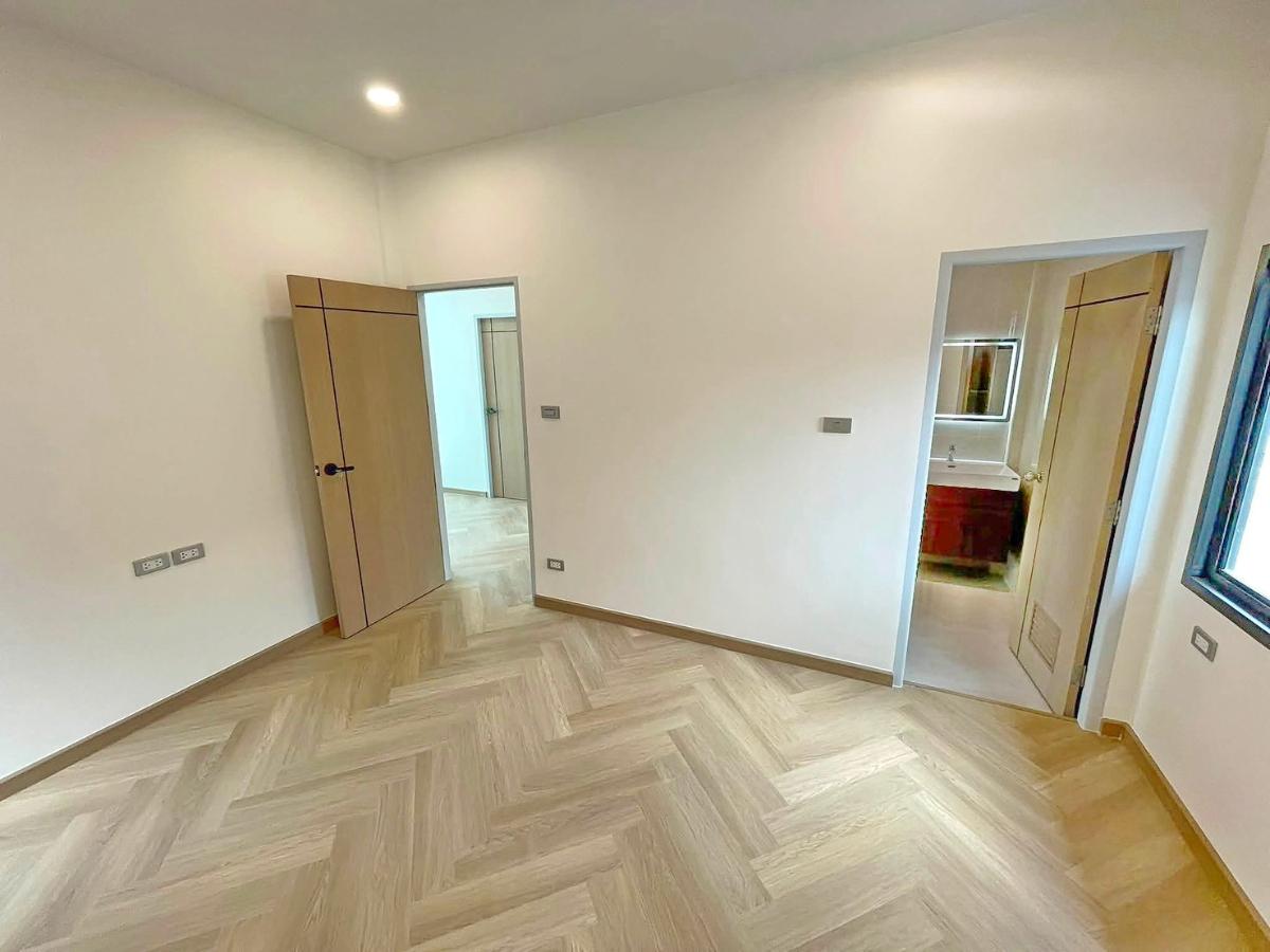 picture H0820, Detached House for Sale 5Br, Lat Phrao. - 36/45