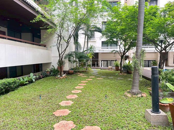 รูป ✨ Rare large unit | Serene & low-density condo | Perfect spacious family home in Thonglor - Sukhumvit  ✨ - รูปที่ 16/26
