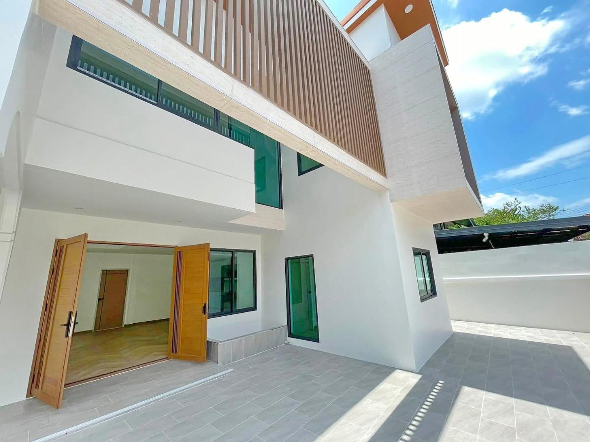 picture H0820, Detached House for Sale 5Br, Lat Phrao. - 2/45