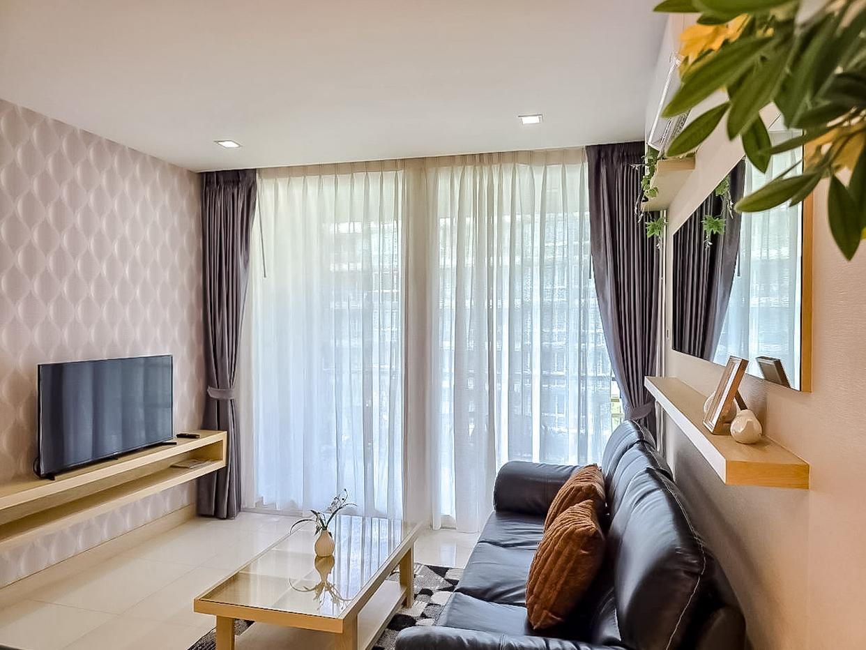 picture 1 Bed Condo for Rent Apus Condo Pool View Fully Furnished - 1/9