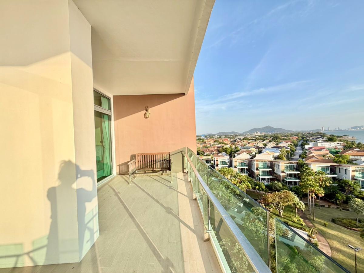 รูป ให้เช่า คอนโดหรูริมหาดบางแสน Casalunar Paradiso ชั้น 8 ห้องใหญ่ 94 ตร.ม. Single Corridor ส่วนตัวสุดๆ - รูปที่ 25/26