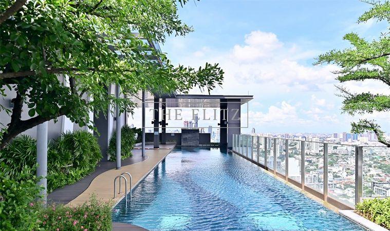 รูป ✨ Prime Location Behind Gateway Ekkamai | Steps to BTS-Ekkamai - High Privacy in Sukhumvit 42 ✨ - รูปที่ 6/10