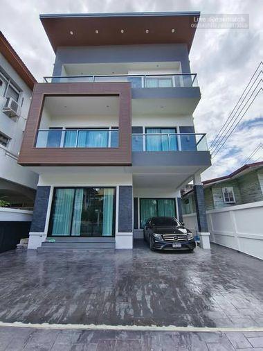รูป 4 ห้องนอน | 6 ห้องน้ำ | BTS Ekkamai | 330 ตร.ม. | 150,000 บาท/เดือน | ชั้น 3 — Ekkamai Town Ekkamai - รูปที่ 4/5