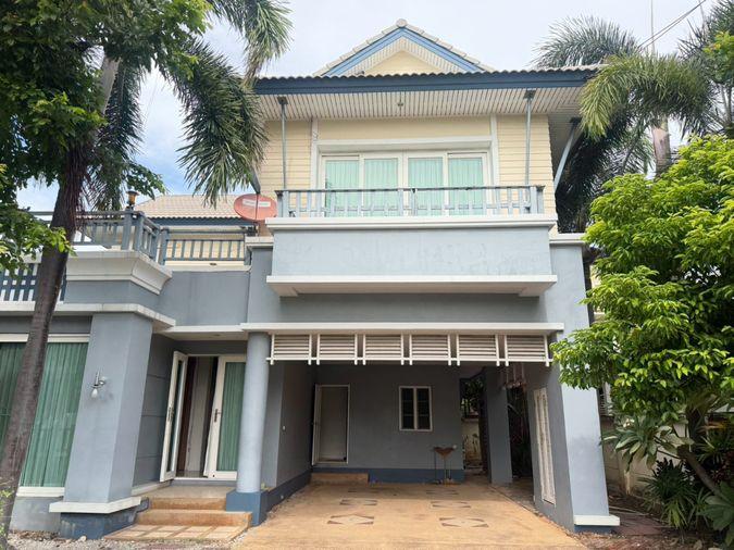 รูป For Rent : บ้าน 2 ชั้นในโครงการ Casalunar บ้านหลังใหญ่ พร้อมระเบียงกว้าง และวิวทะเลแบบเต็มตา - รูปที่ 1/17