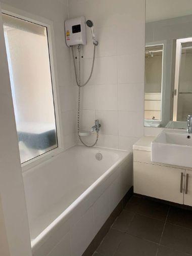 picture 1Bed | 1Bath | BTS Sala Daeng | 40sqm | THB 22,000/mo | Fl.12 — The Seed Mingle Bangkok - 9/9