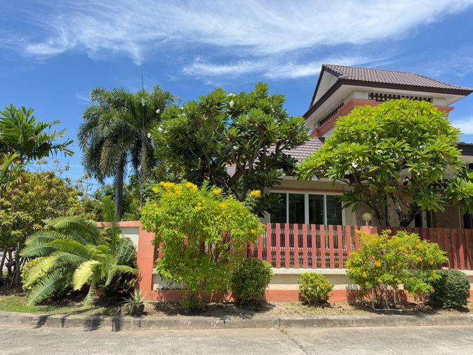 รูป For Rent : หมู่บ้าน คาซาลูน่า บ้านเดี่ยวชั้นเดียว 3 ห้องนอน 3 ห้องน้ำ : 138 ตรว ตกแต่งสวย พร้อมเข้าอยู่ มีชายหาดส่วนตัว - รูปที่ 16/21