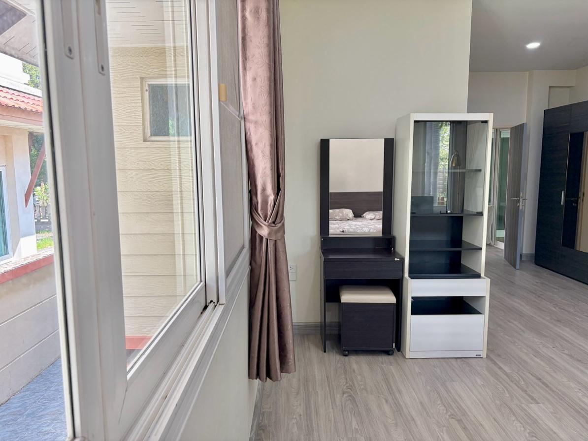 รูป For Rent : หมู่บ้าน คาซาลูน่า บ้านเดี่ยวชั้นเดียว 3 ห้องนอน 3 ห้องน้ำ : 138 ตรว ตกแต่งสวย พร้อมเข้าอยู่ มีชายหาดส่วนตัว - รูปที่ 13/21