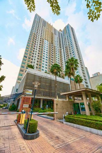 รูป ✨ Newly Renovated Masterpiece | Prime Sathorn CBD location | Direct skywalk connection to BTS- Krung Thonburi ✨ - รูปที่ 15/21