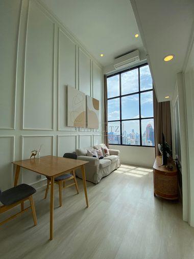 รูป  ✨ Stylish Minimal Design | Duo Space High Ceiling Concept | Premier address in Sathorn CBD ✨ - รูปที่ 2/34