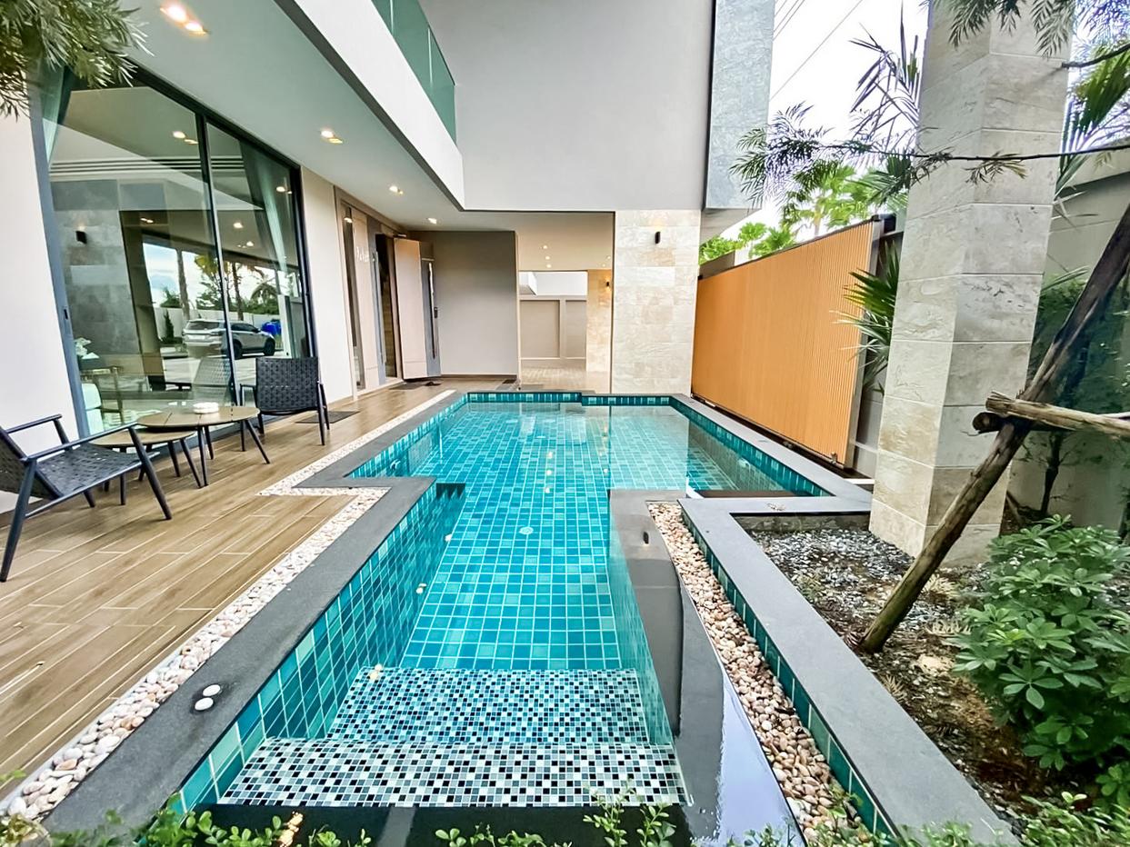 รูป 4 Bedroom Luxury House for Rent Huai Yai Pattaya - รูปที่ 3/25